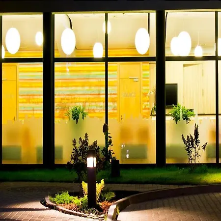 Poznanski A2 3* Luboń